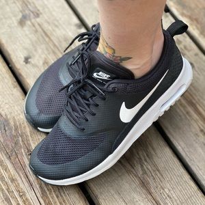 Women’s 7.5 Black Nike Air Max Thea Sneakers Shoes Gym Shoes